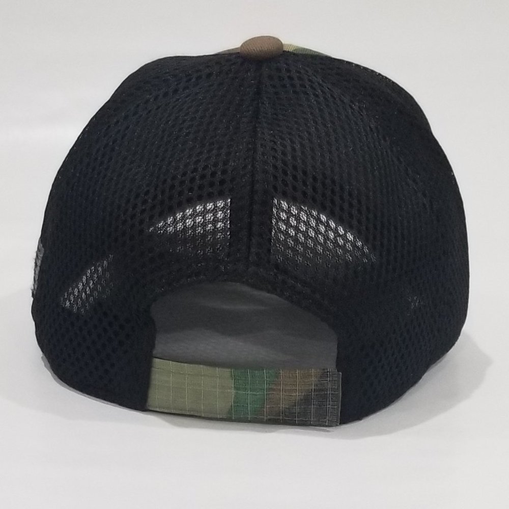 WayCaps - Camo USA Flag Mesh Adjustable Cap - Picture 4 of 13